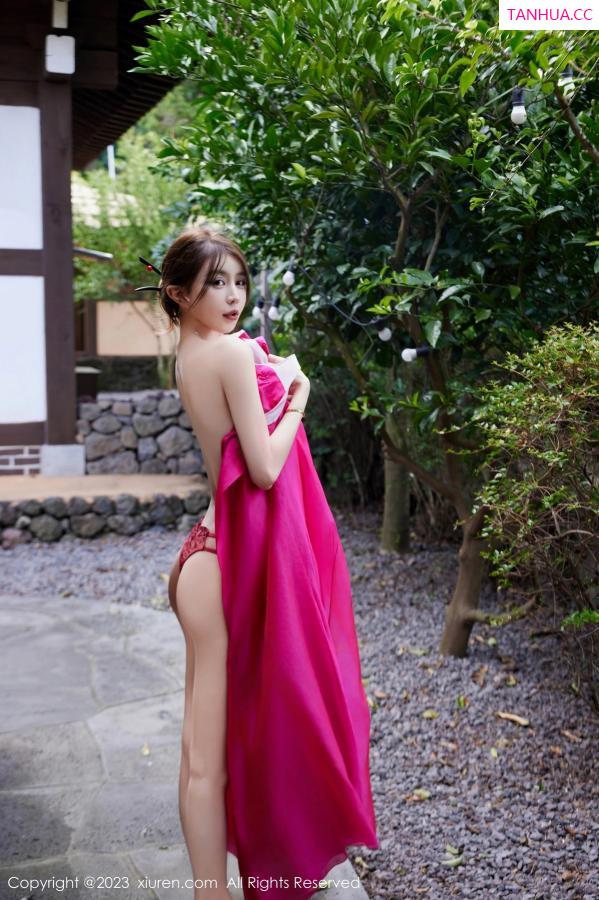 tina_甜仔  [XiuRen]高清写真图 2023.10.18 No.7522 tina_甜仔 济州岛旅拍第42张图片